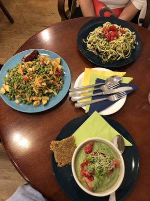 Peas hummus, zucchini peas christmas salad and zucchini spaghetti - sooo tasty 🙏 at bistRAW & Tea in Prague