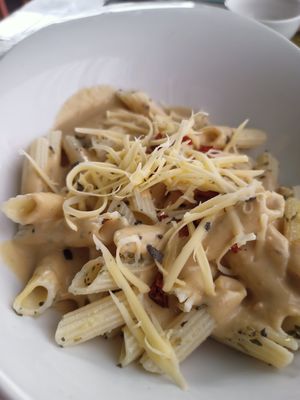 Mccheese at La Libelula Vegan Cafe in Fuengirola