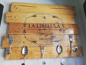 Creative decoration at La Libelula Vegan Cafe in Fuengirola