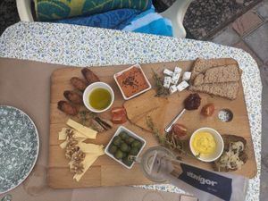 Charcuterie board at La Libelula Vegan Cafe in Fuengirola