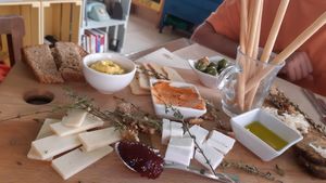 Ivericas platter at La Libelula Vegan Cafe in Fuengirola