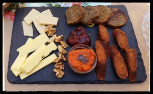 Tabla de iVéricos (vegano) at La Libelula Vegan Cafe in Fuengirola