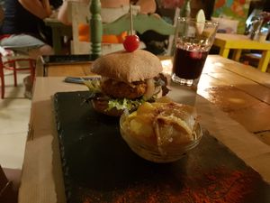 Hamburguesa de garbanzos at La Libelula Vegan Cafe in Fuengirola