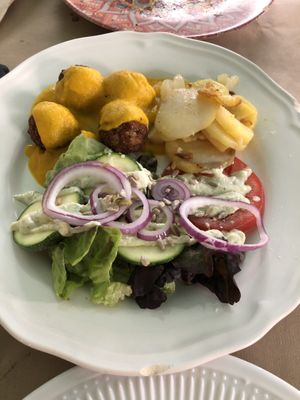Soya meatballs with carrot sauce at La Libelula Vegan Cafe in Fuengirola
