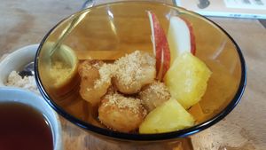 Delicious rice fritters at En.Gawa in Tsu