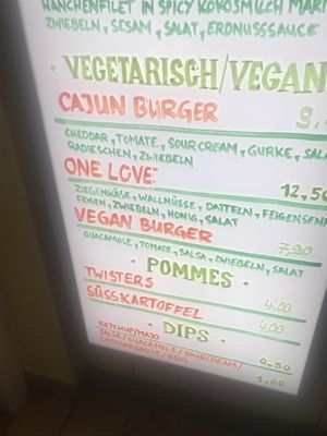 Vegetarian/vegan burger menu at Twisters Sylt in Westerland