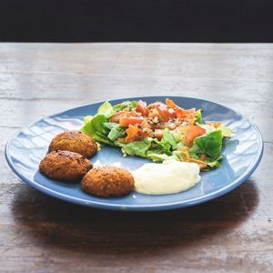 Falafel with salad at A Cova Dos Ratos in Vigo