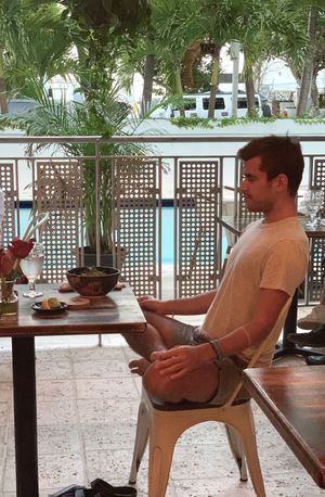 We’re grateful to have customers coming, not only to enjoy vegan cuisine but also to mindfully nourish their body in a high vibration environment. 

#ZenAtmosphere  at Full Bloom in Miami Beach