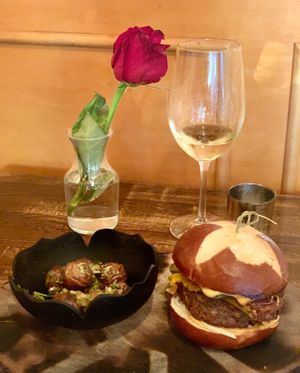 Our delicious Bacon Cheese Burger! 😋😊🍔
Beyond patty, smoked tempeh bacon, American cheese, onions, pickles, house burger sauce on pretzel bun with roasted chimichurri pota at Full Bloom in Miami Beach