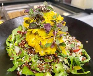 Toona Salad by @chef_rojas! 
Chickpea toona, quinoa, arugula, tomatoes & herbs vinaigrette.
For reservations, call at (305) 397-8018. #ToonaSalad #LunchMenu #NutFree #GlutenFree at Full Bloom in Miami Beach