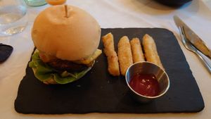 Burger at Full Bloom in Miami Beach