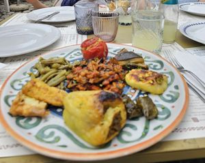 Vegan plate at Kaldrma in Bar