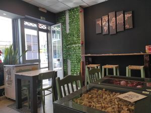 Inside at Folha Verde in Lisbon