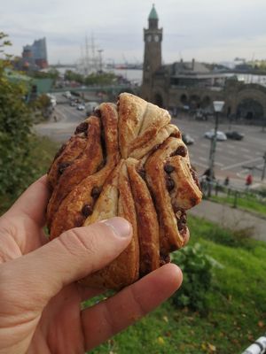 Franzbrötchen at Twelve Monkeys Vegankrams in Hamburg