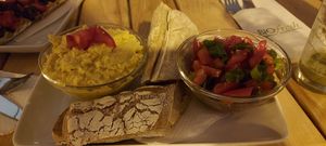 Bruschetta with houmous and tomatoes at BIOFresh in Timisoara