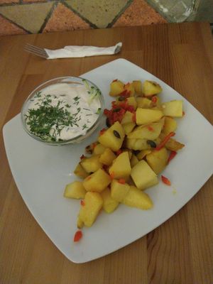 Potatoes with tofu/cucumber  dip at BIOFresh in Timisoara