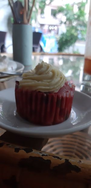 Red velvet cake at Karma Waters in Hoi An