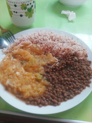 Segundo, rice lentils and zuccini at Comedor Vegetariano in Huaraz