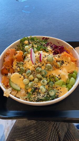 Sushi bowl with sweet potato and wasabi tofu at Happy Maki in Brighton