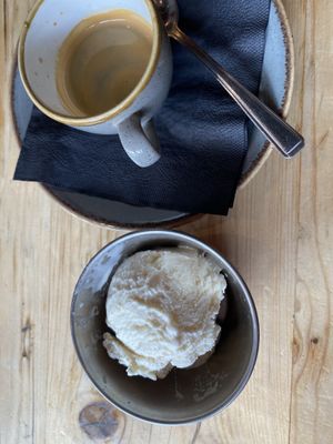 Vanilla gelato and espresso at Purezza in Brighton