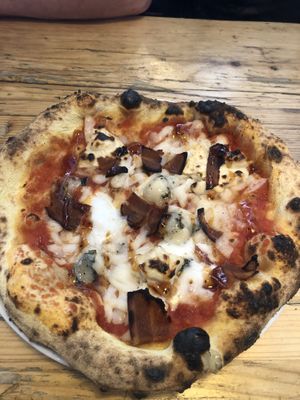 Four vegan cheese pizza  at Purezza in Brighton