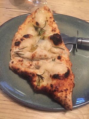 Cheesy garlic bread at Purezza in Brighton