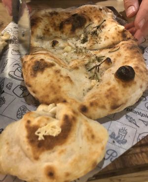 Dough balls and garlic bread at Purezza in Brighton