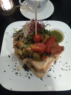 Sandwiche met tofu at EKspresZO in Weert