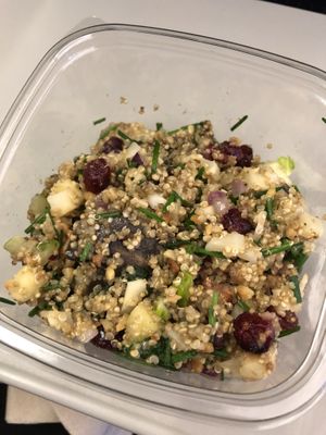 McKinley Quinoa Salad: Cranberries, Mushrooms, Onions, Celery & Mushroom Hummus (at the bottom) at CDG - EXKi - T2D in Roissy-en-france