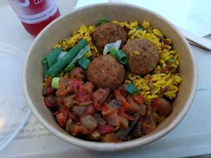 Casablanca (vegan hot dish) at CDG - EXKi - T2F in Roissy-en-france