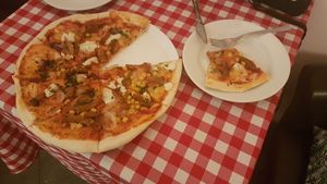 "Chicken" pizza at Pomylone Gary in Lublin
