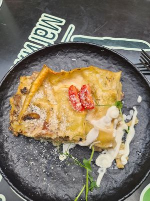 Pilzlasagne at Veggic in Plovdiv