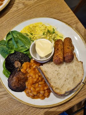 Full English at Chia Naturally Healthy in Hitchin