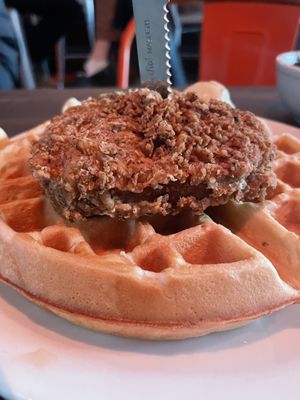 Chick’n & waffle #Veganuary at Cycle Dogs in Seattle