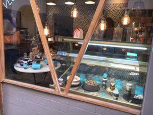 looking in  at La Besnéta in Barcelona