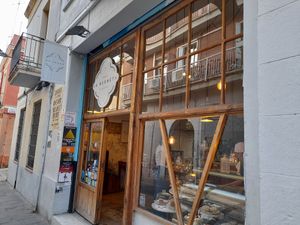 Entrance at La Besnéta in Barcelona