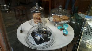 cookies and chocolate brownie at La Besnéta in Barcelona