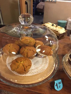 Muffins, carrot cake at La Besnéta in Barcelona