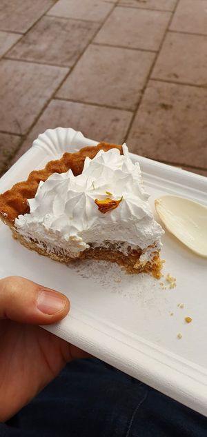Lemon pie at La Besnéta in Barcelona