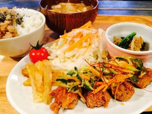 Lunch set at Kaemon Gakugeidaigaku in Tokyo