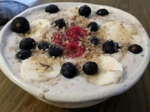 morning porridge at Vegan Hippo in London