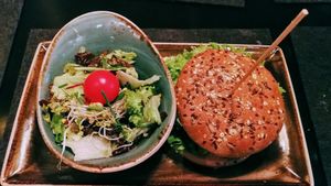 vegan burger  at Hans im Glück - Isartorplatz in Munich