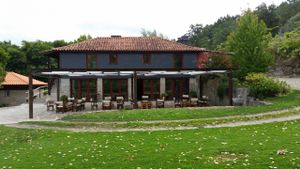 The restaurant house and outdoor at Pousadela in Amarante
