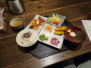 This is before the (I believe not vegan, but they ask you) cake came out. Also got some fresh orange juice with orange slices. at Sakura Saku in Himeji