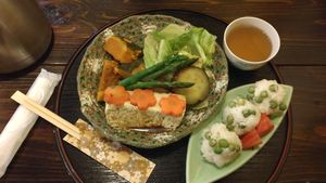 11:30am, April 17th lunch at Sakura Saku in Himeji