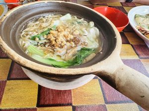 Claypot Ee Mee  at Tian Xia vegetarian 天下素食 in Johor Bahru