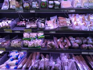 mushrooms at Saruga Organic Supermarket 사러가 슈퍼마켓 in Seoul