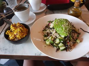 Tumeric hummus and Tokyo bowl at Redemption - Chepstow in West London