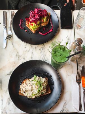 Top: Avocado and super beets sauerkraut. Bottom: Adaptogenic creamy mushrooms and the blue spirulina smoothie.  at Redemption - Chepstow in West London