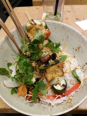 vegan tofu skewers on rice noodles  at Memoires d'Indochine in Mannheim